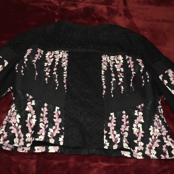 BCBGMAXAZRIA EUC TARIK Black and Pink Floral Women's Jacket SIZE LARGE ZIP UP - Picture 8 of 8